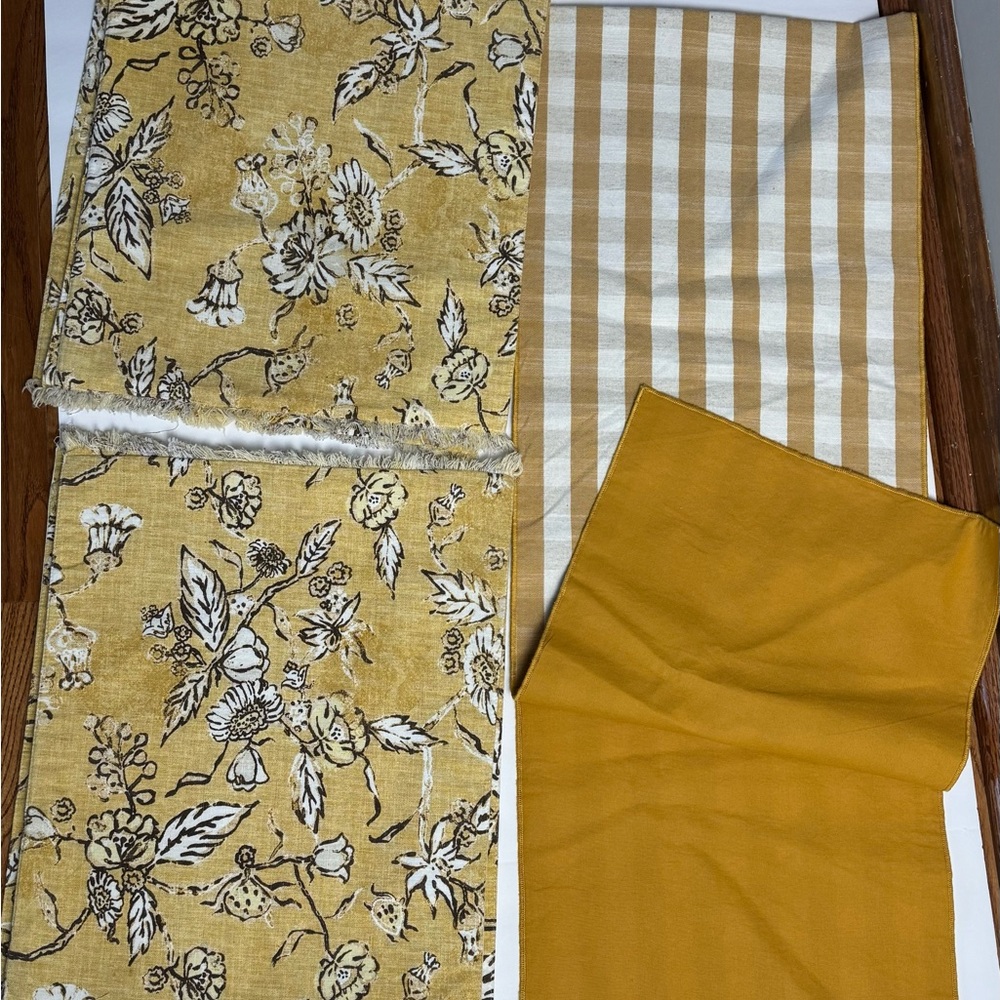 Placemats and table runner